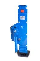 Домкрат реечный TOR ДРН 10000 10 т с низким подхватом и обрезиненной ручкой