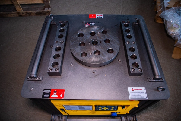 Станок для гибки арматуры 40/32мм 3кВт с ЧПУ TOR GW40С